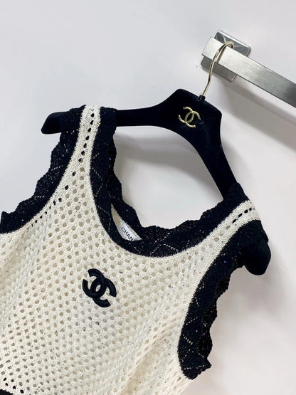 26ss Hollow-out logo lace vest