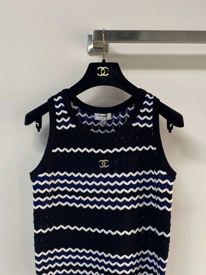 26ss Wavy knitted vest