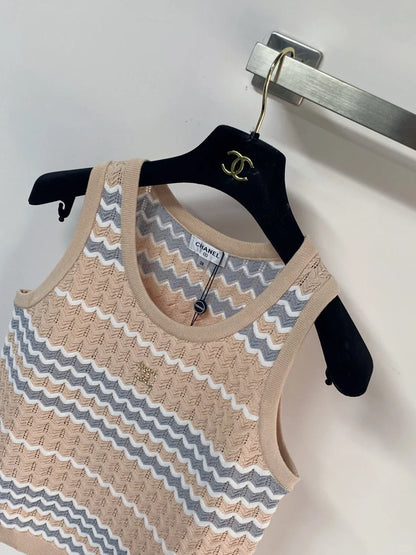 26ss Wavy knitted vest