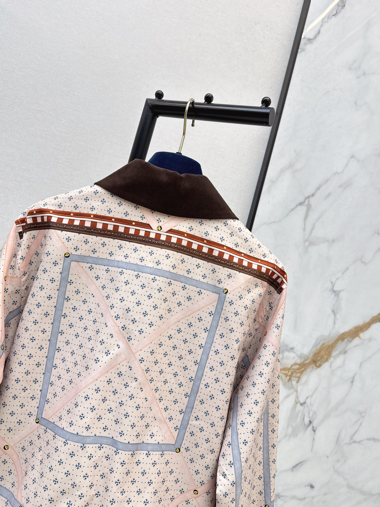 26ss Color-blocked collared printed jacket