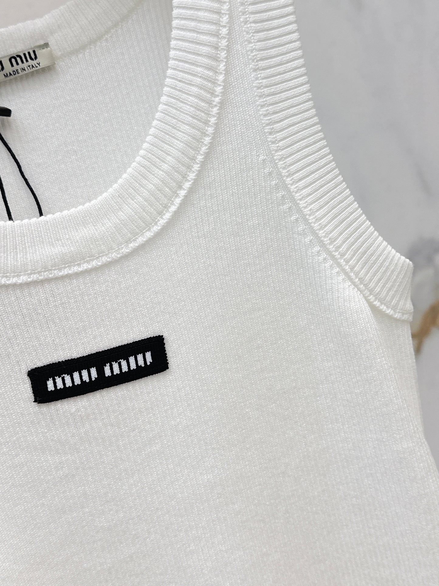 26ss Logo-embellished sleeveless vest