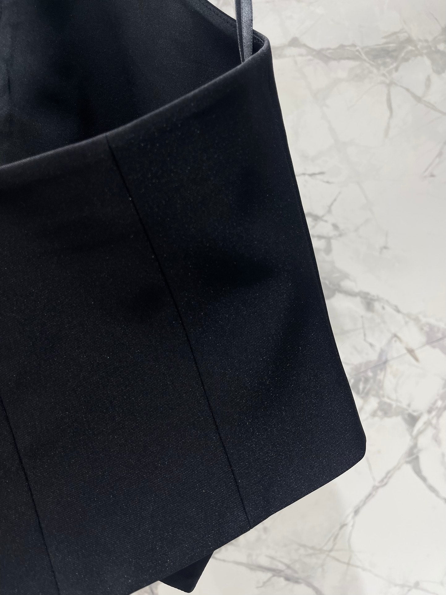 26ss Halter-neck Irregular Backless Vest