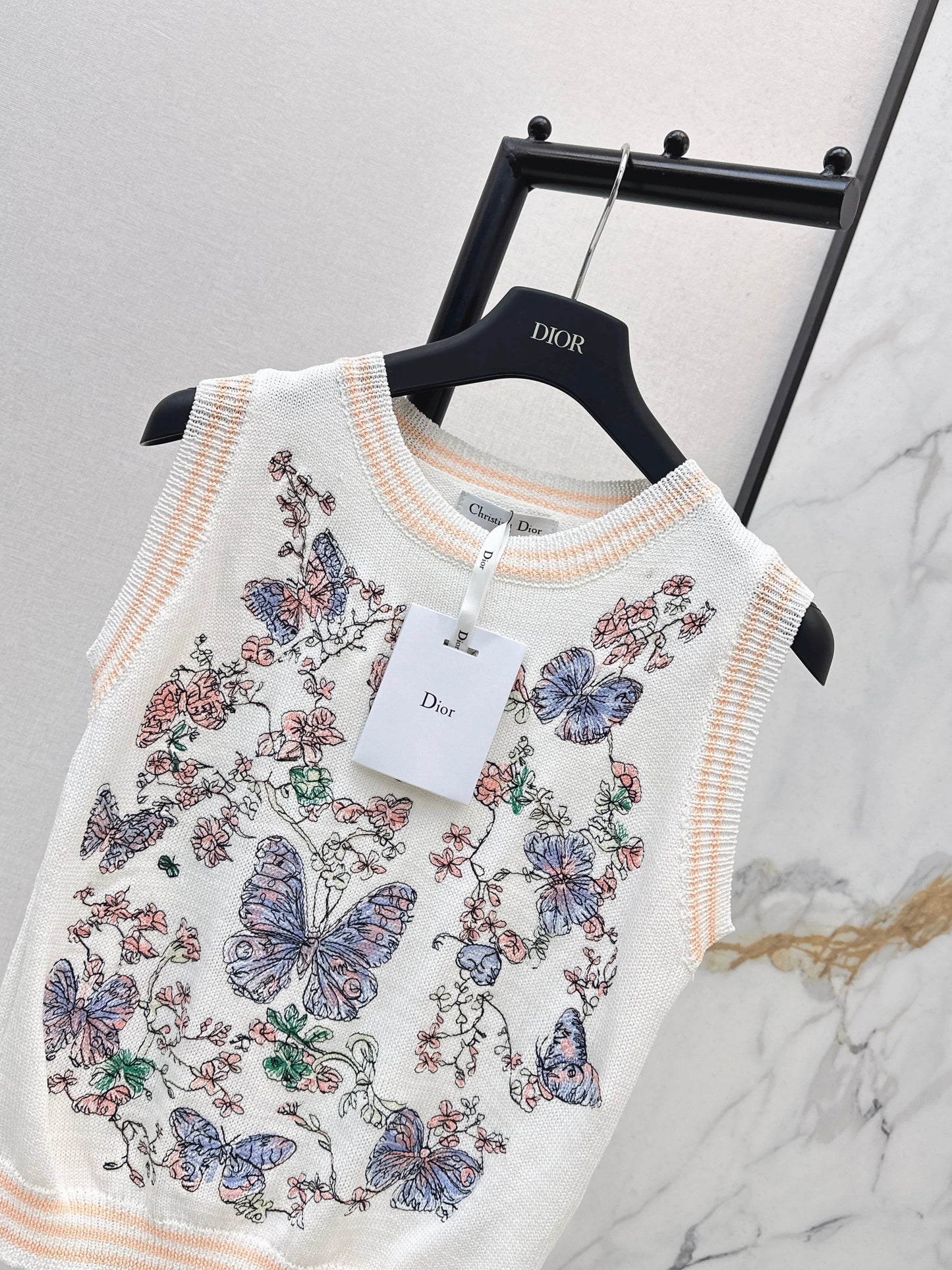 26ss Sleeveless Floral Pattern