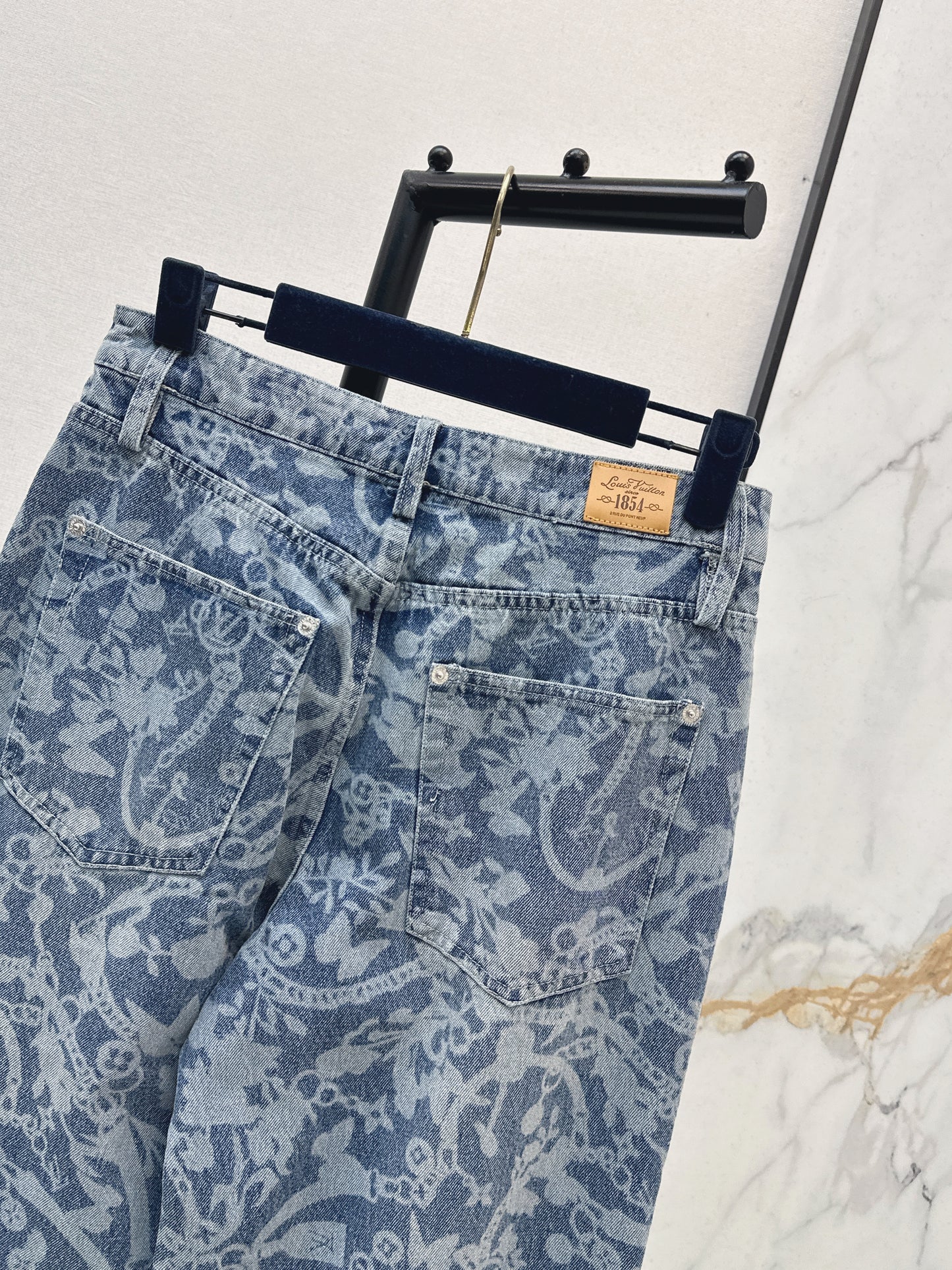 26ss Laser-studded chain denim jeans