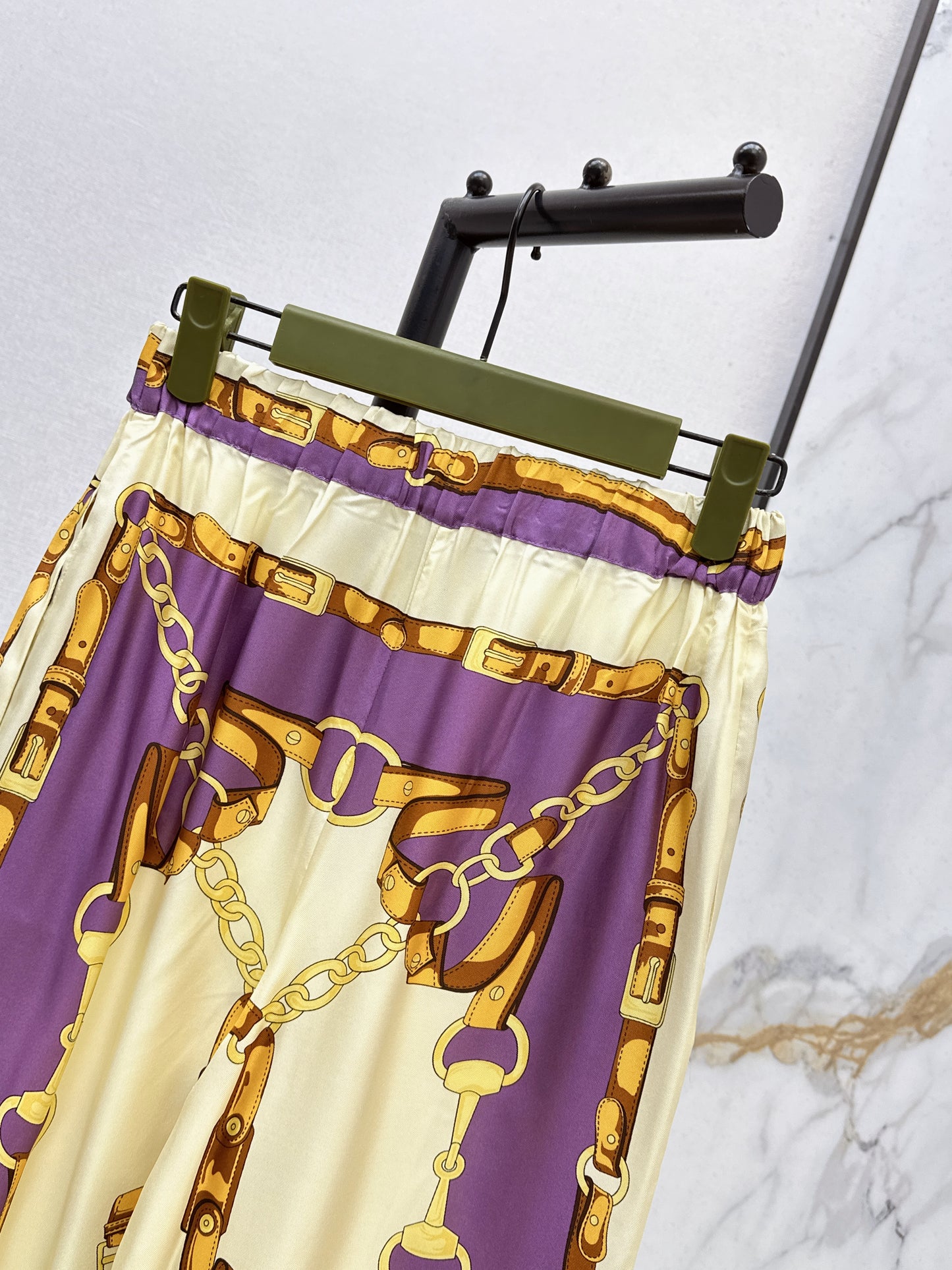 26ss Chain-print silk trousers