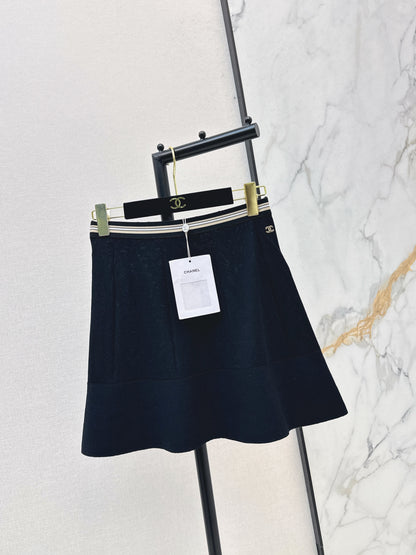 26ss Youthful and Versatile Midi Skirt