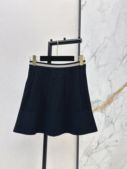 26ss Youthful and Versatile Midi Skirt