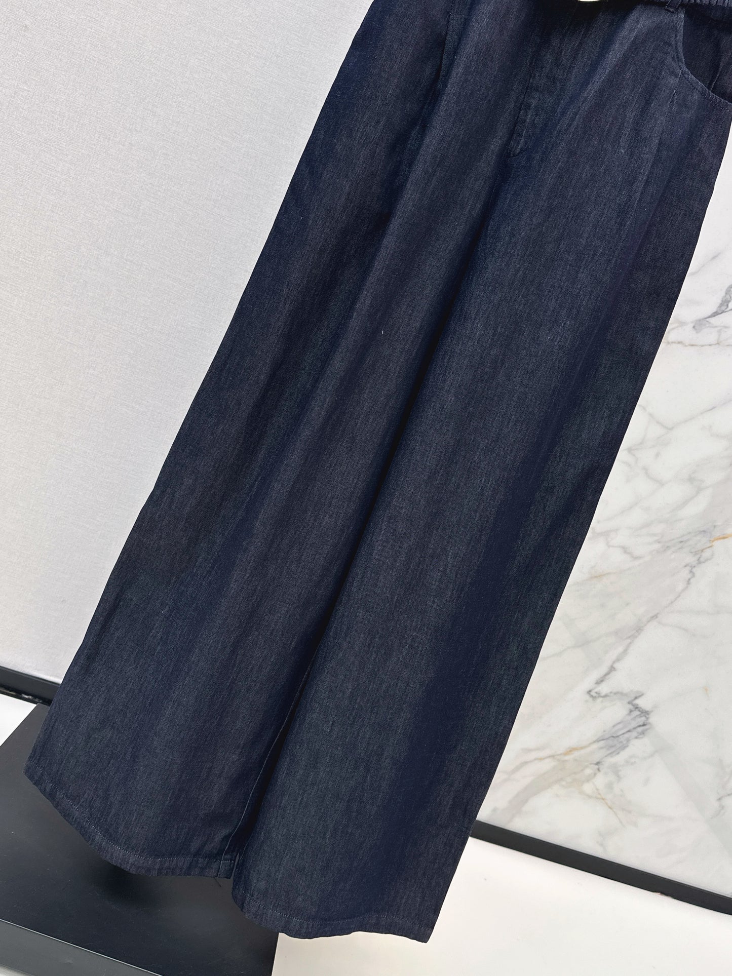 26ss Heart-shaped belted denim jumpsuit