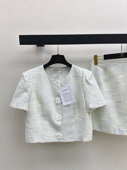 26ss Youthful-looking matching set