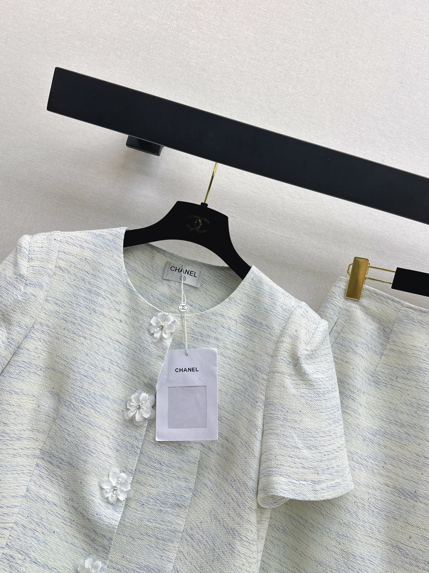 26ss Youthful-looking matching set