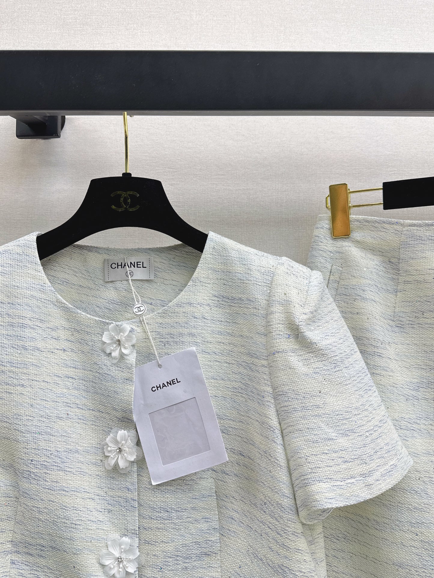 26ss Youthful-looking matching set