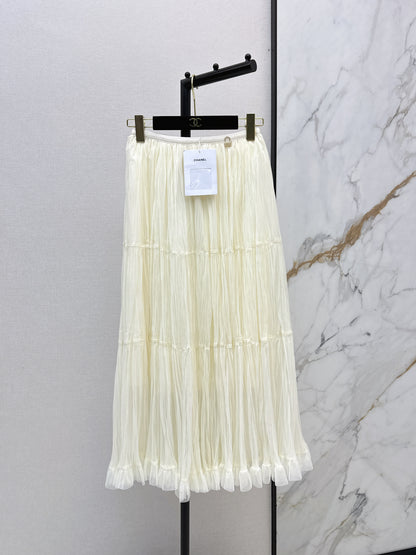 26ss A flowing, tulle-trimmed midi skirt