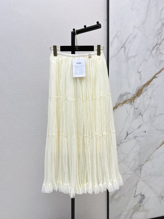 26ss A flowing, tulle-trimmed midi skirt