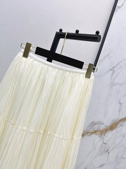 26ss A flowing, tulle-trimmed midi skirt