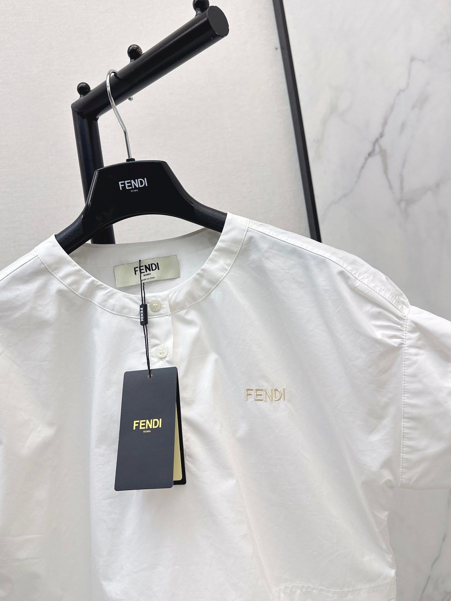 26ss Drop-shoulder letter shirt