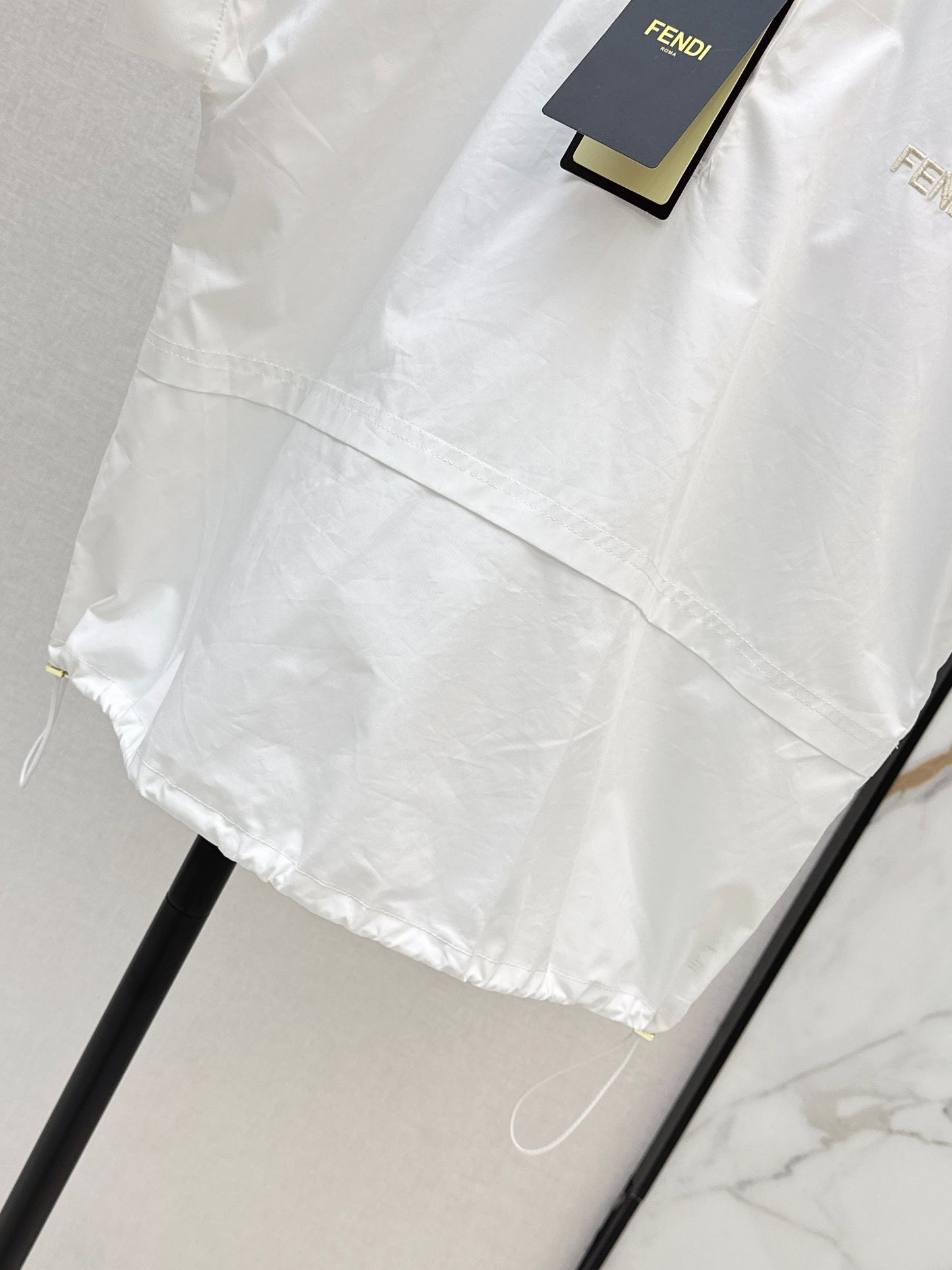 26ss Drop-shoulder letter shirt