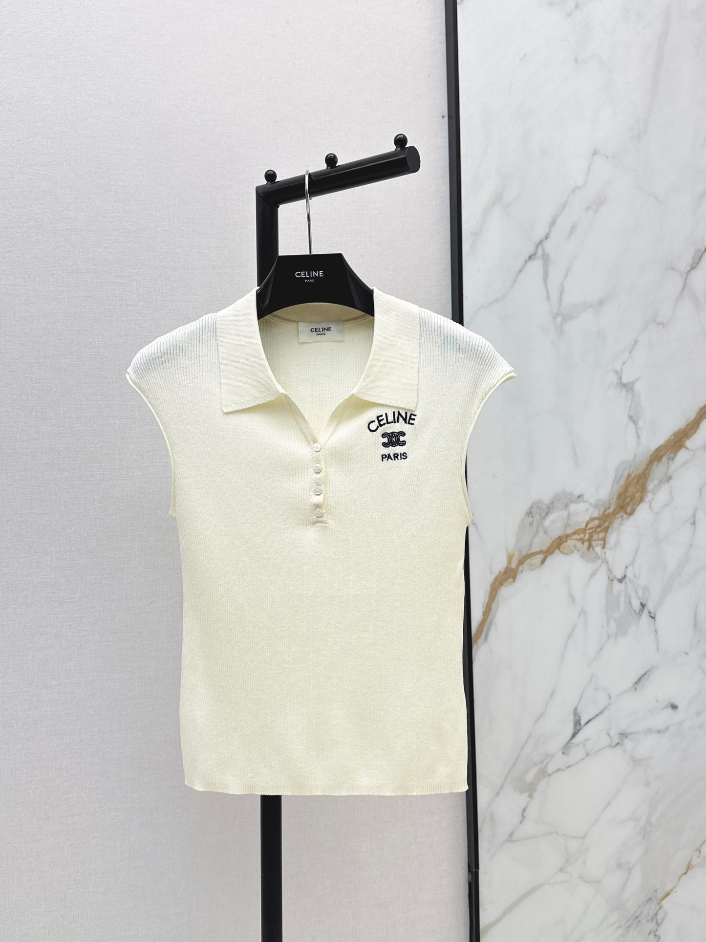 26ss Youthful Collared Top