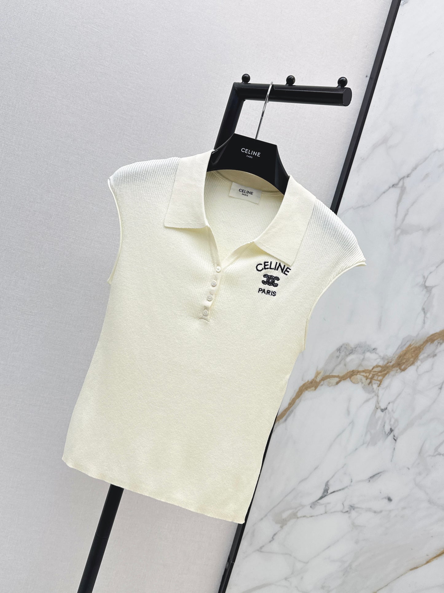 26ss Youthful Collared Top
