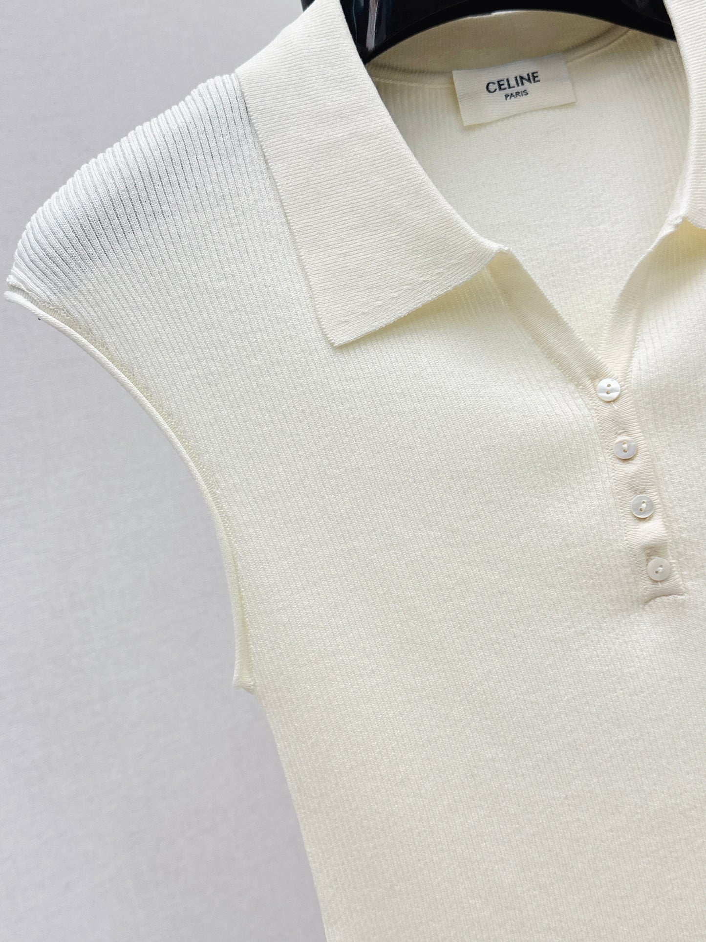 26ss Youthful Collared Top