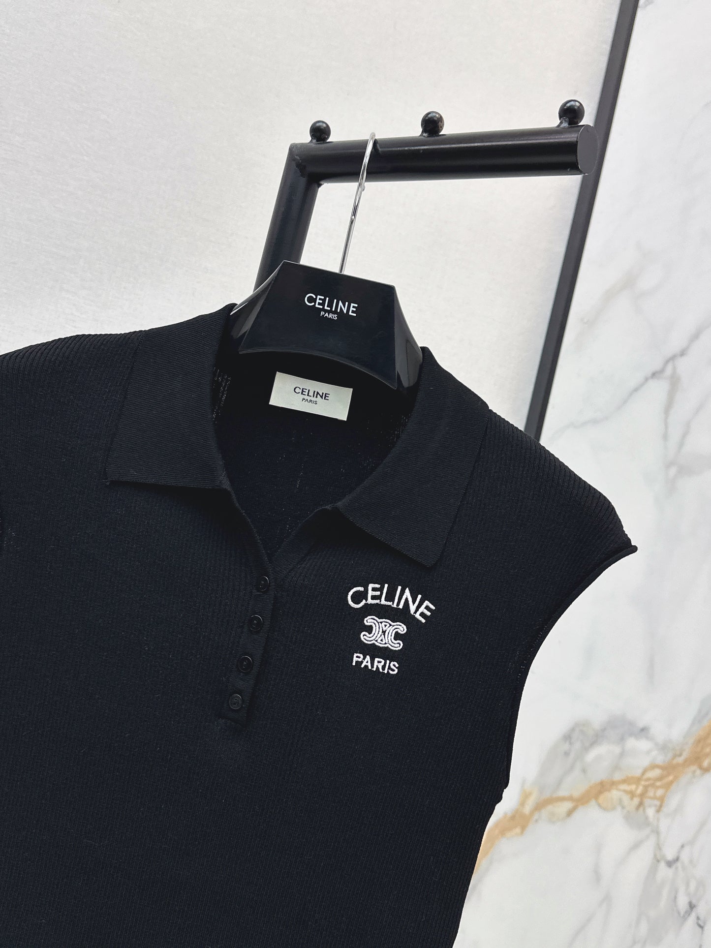 26ss Youthful Collared Top