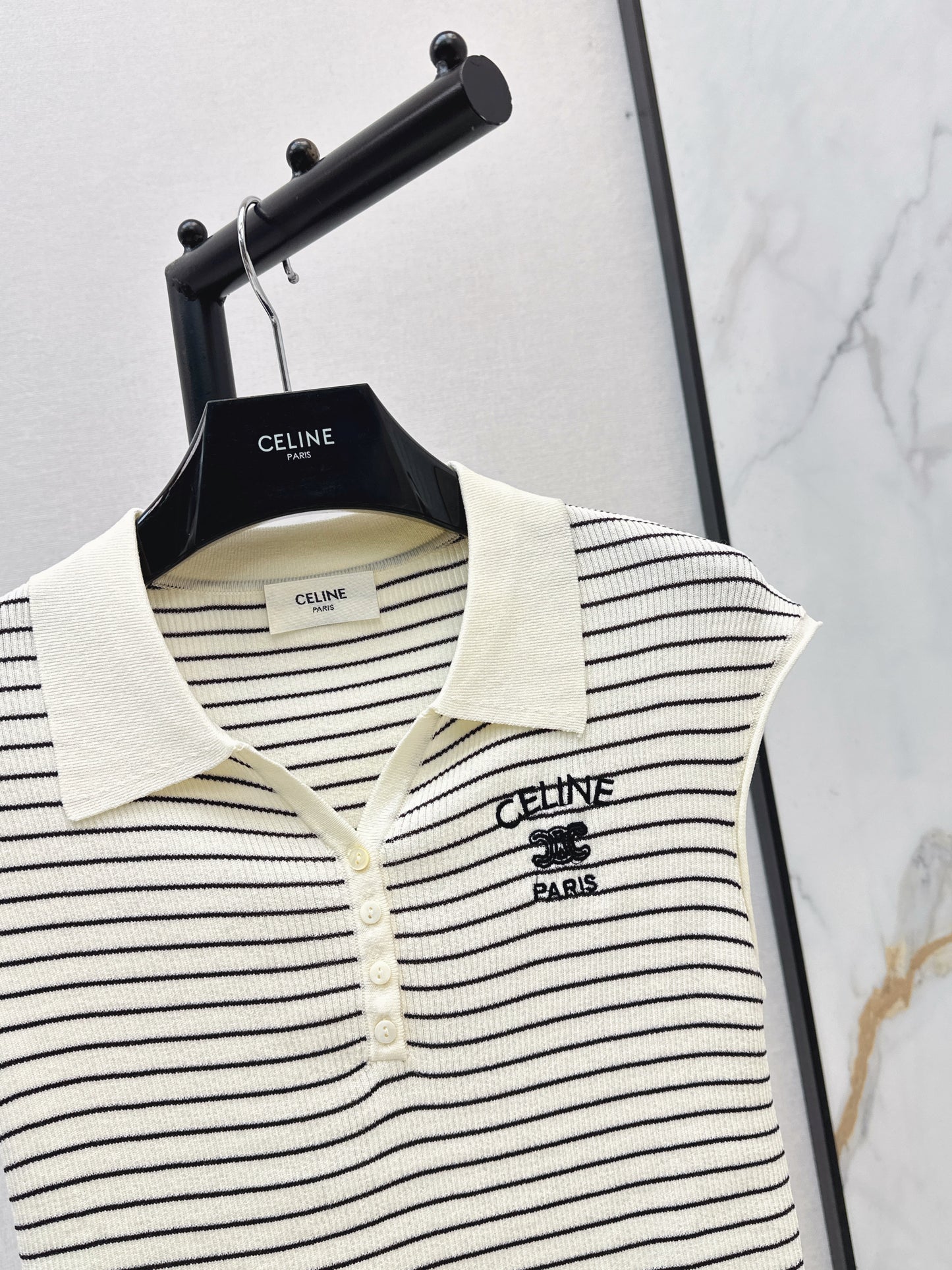 26ss Youthful Collared Top