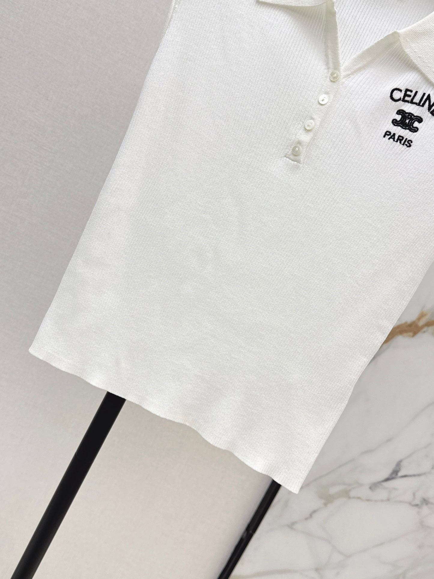 26ss Youthful Collared Top