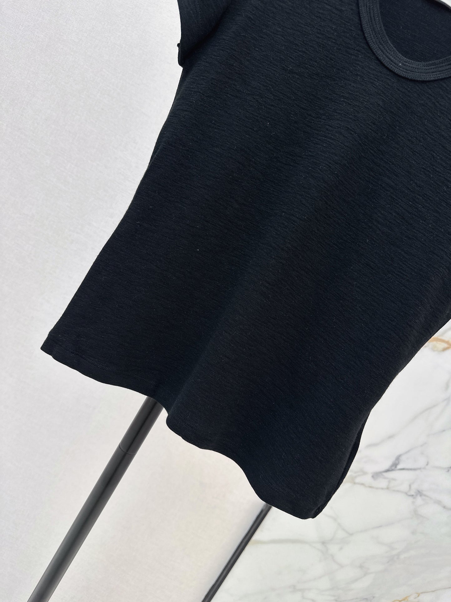 26ss Hardware-decorated U-neck T-shirt