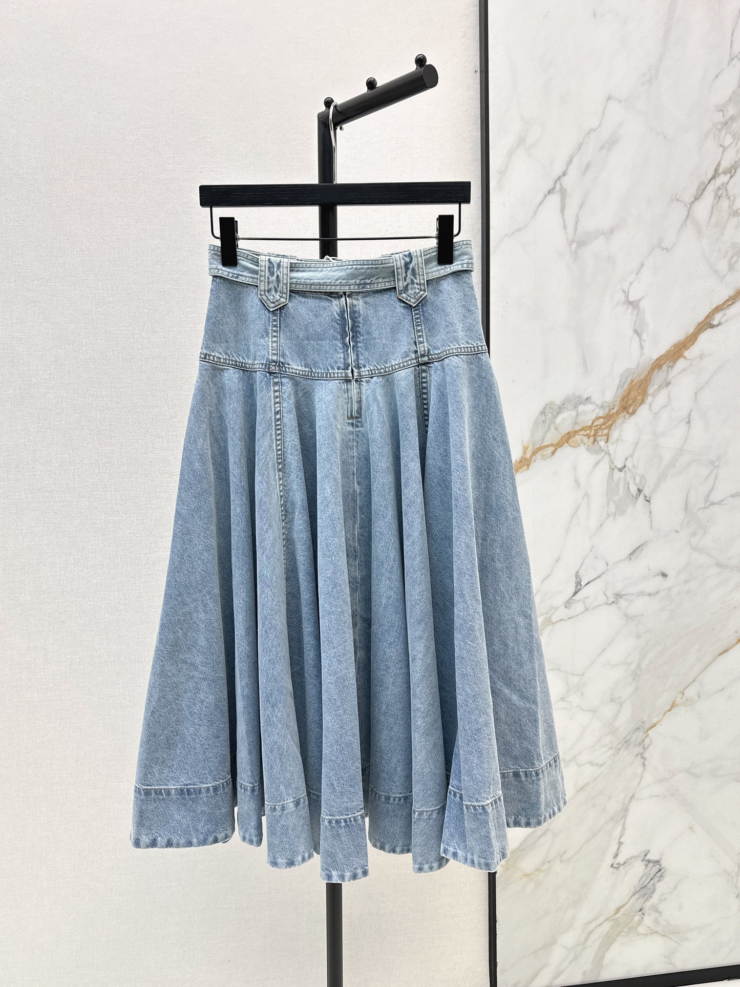26ss Workwear-style denim maxi skirt
