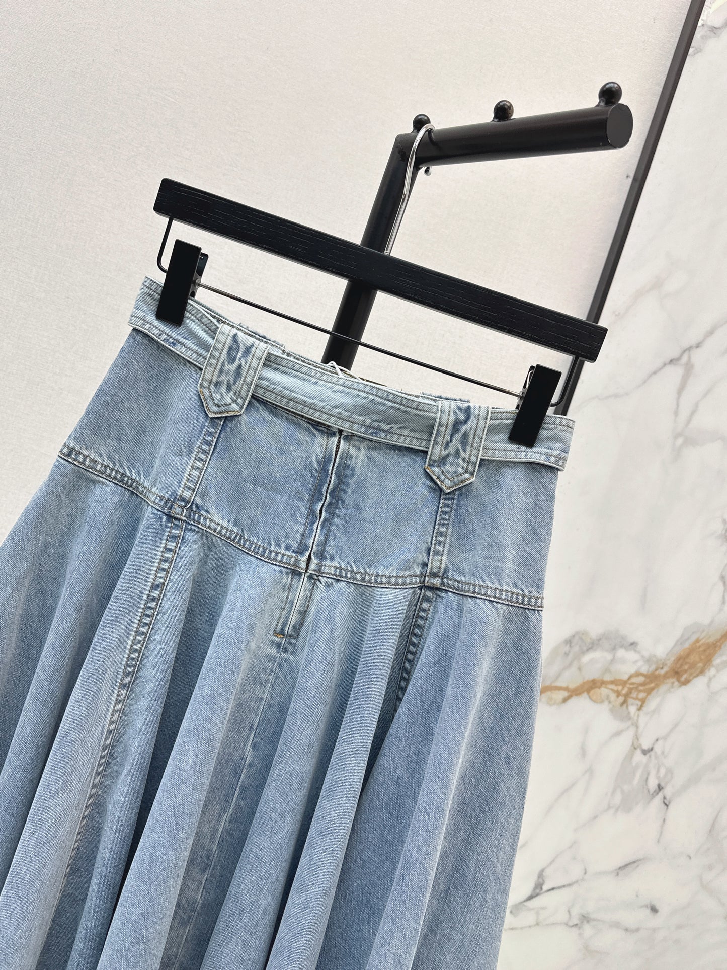 26ss Workwear-style denim maxi skirt