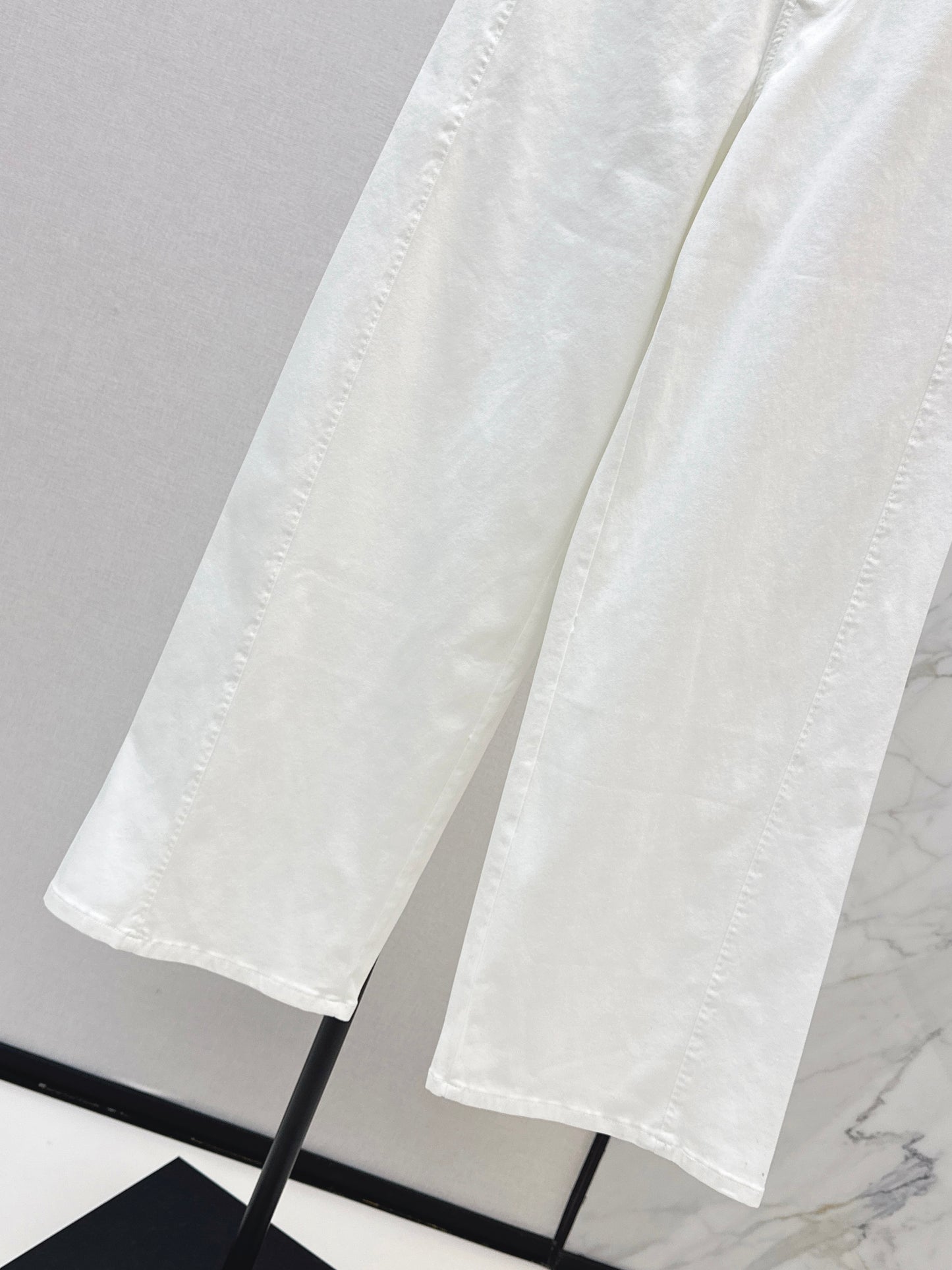 26ss Straight Leg Jeans
