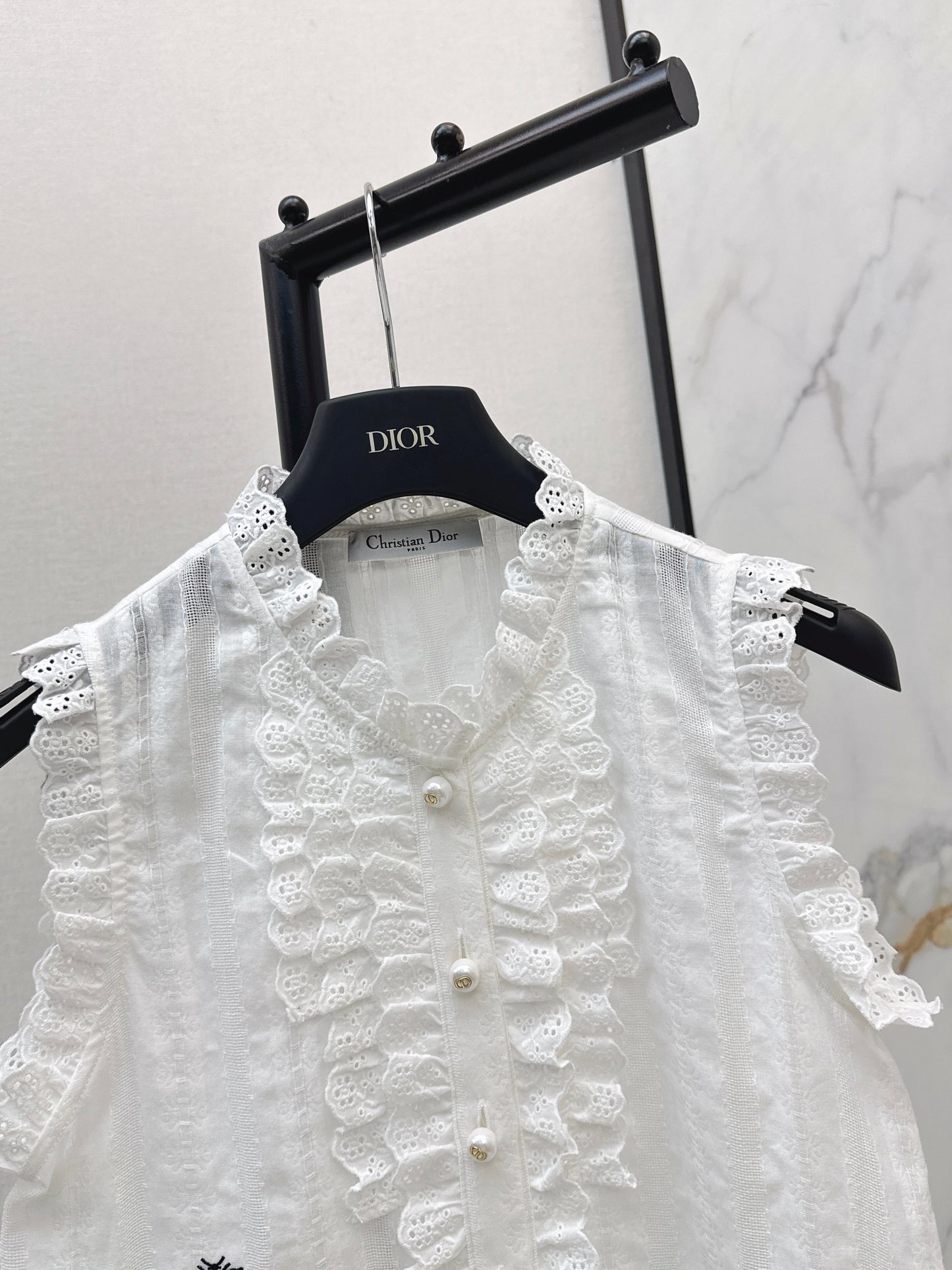 26ss Embroidered Ruffled Trim Vest