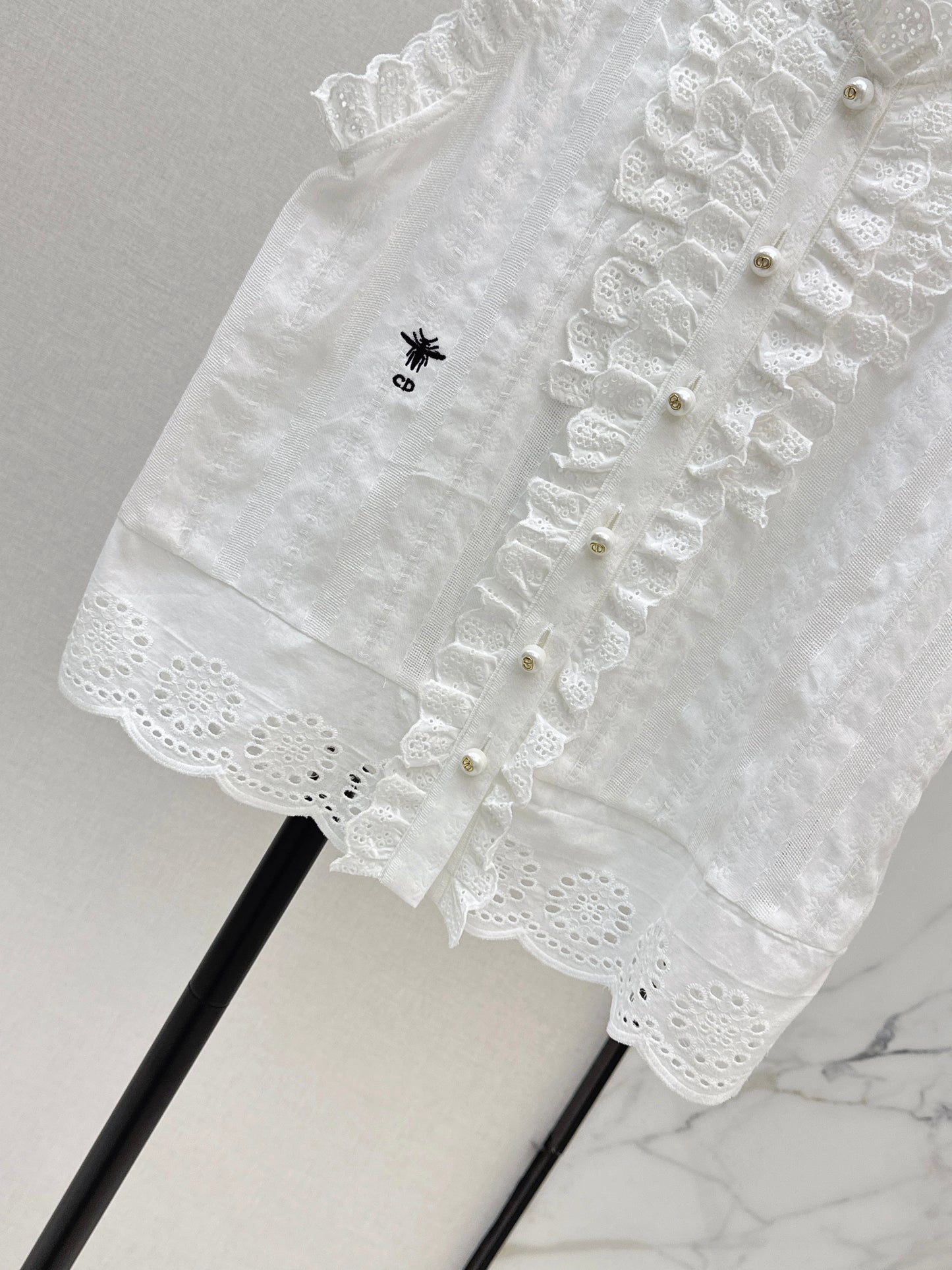26ss Embroidered Ruffled Trim Vest