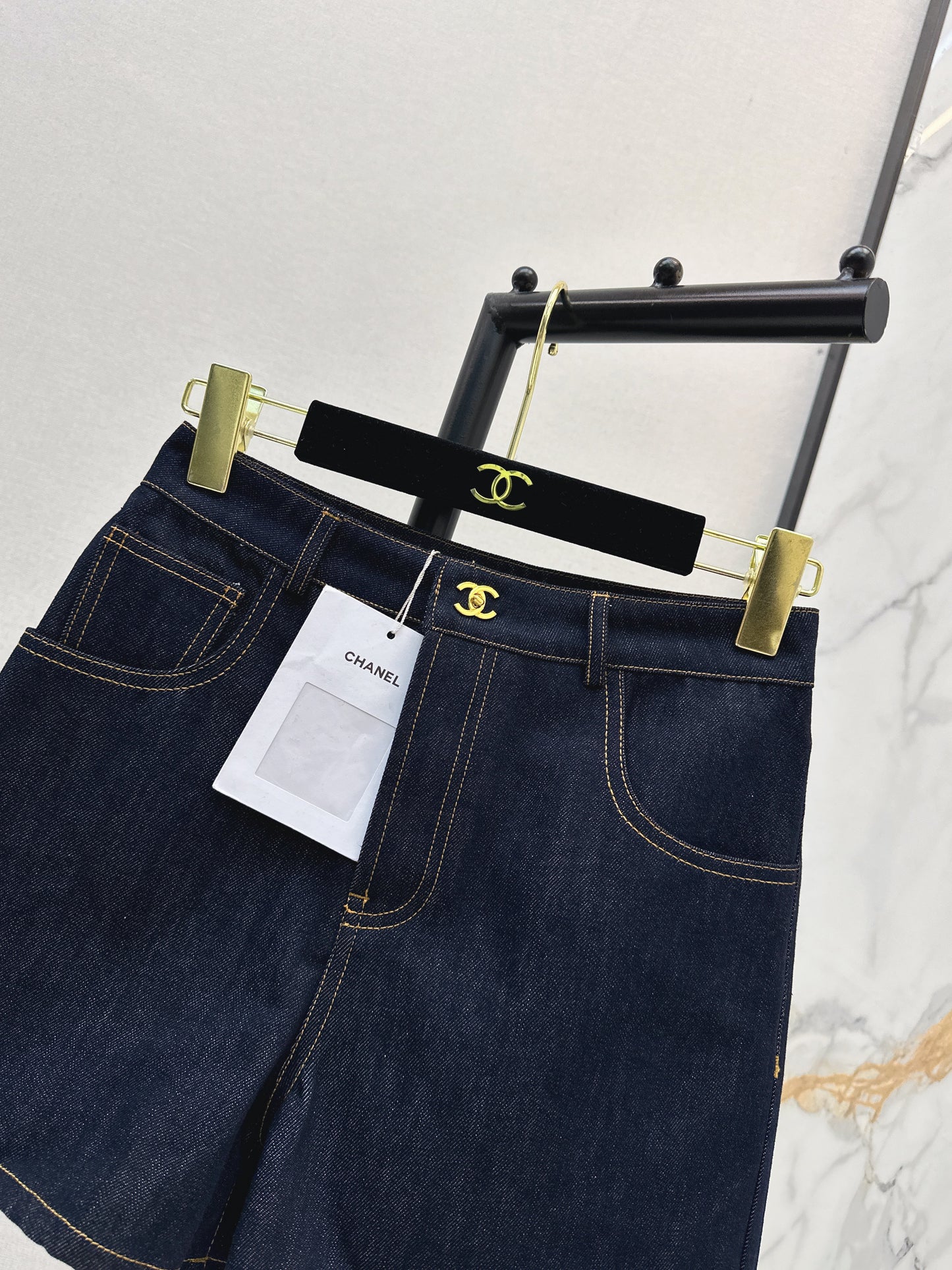 26ss Double C twist metal buckle shorts