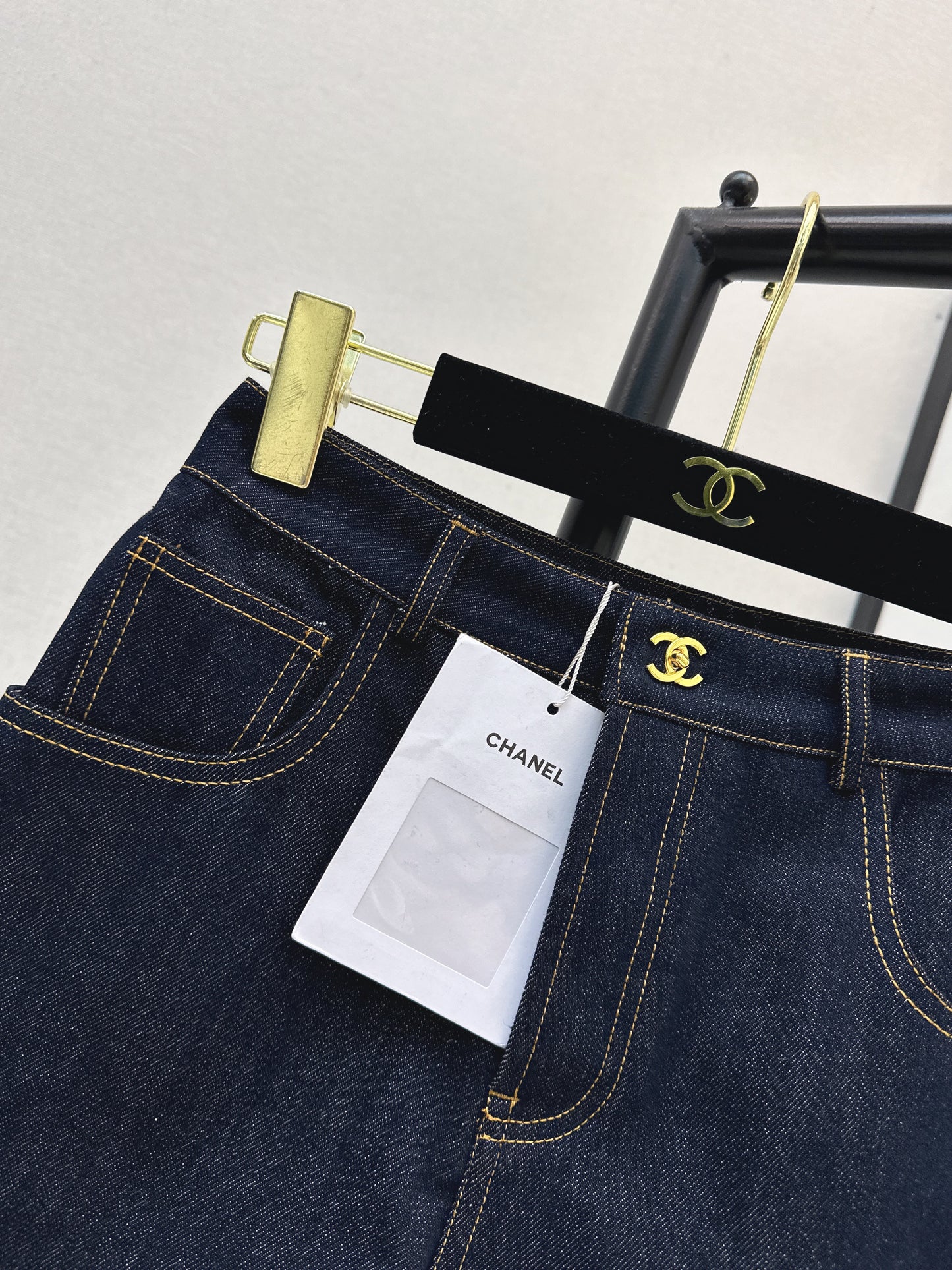 26ss Double C twist metal buckle shorts