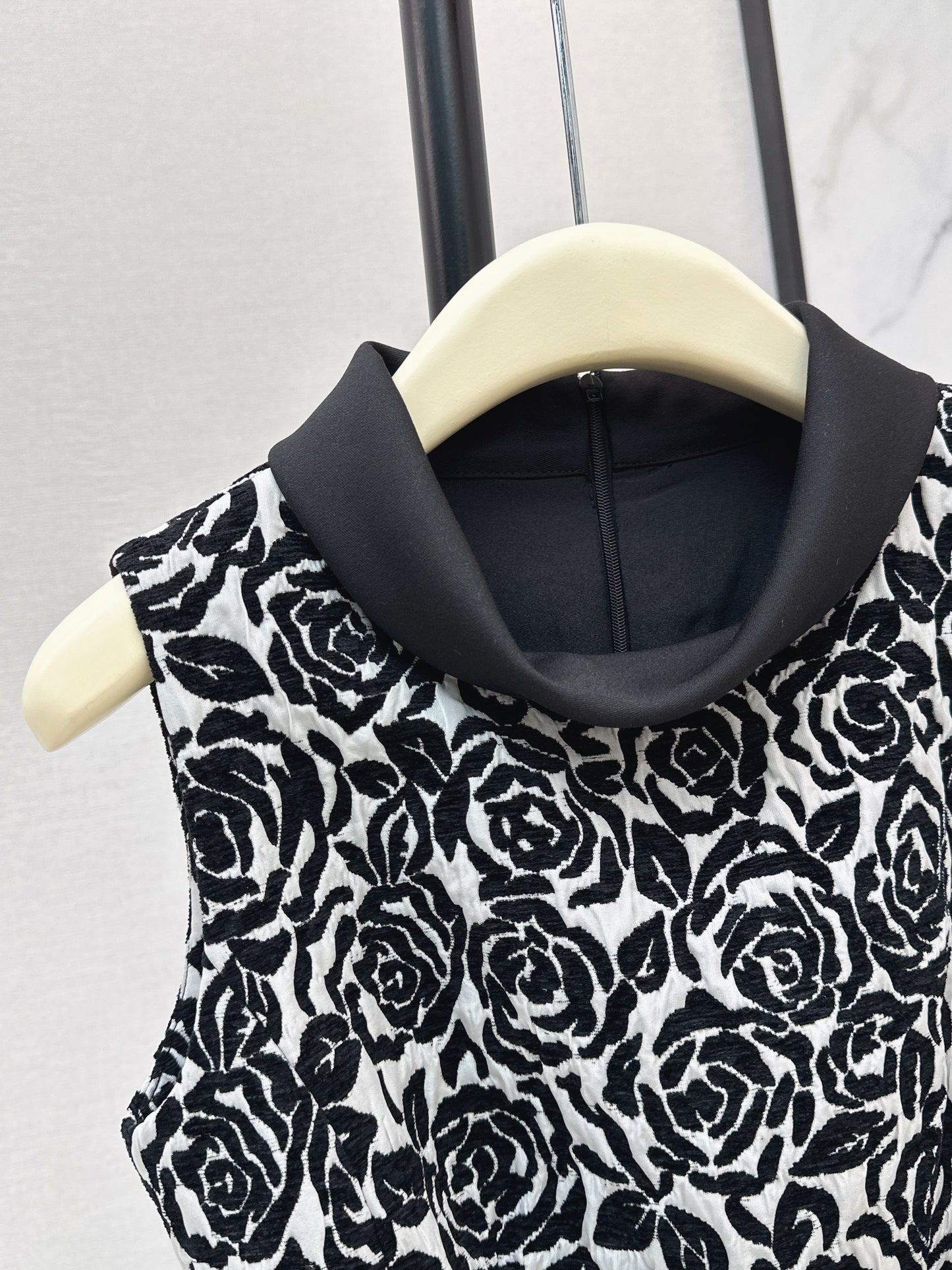 26ss Rose Jacquard Sleeveless Dress