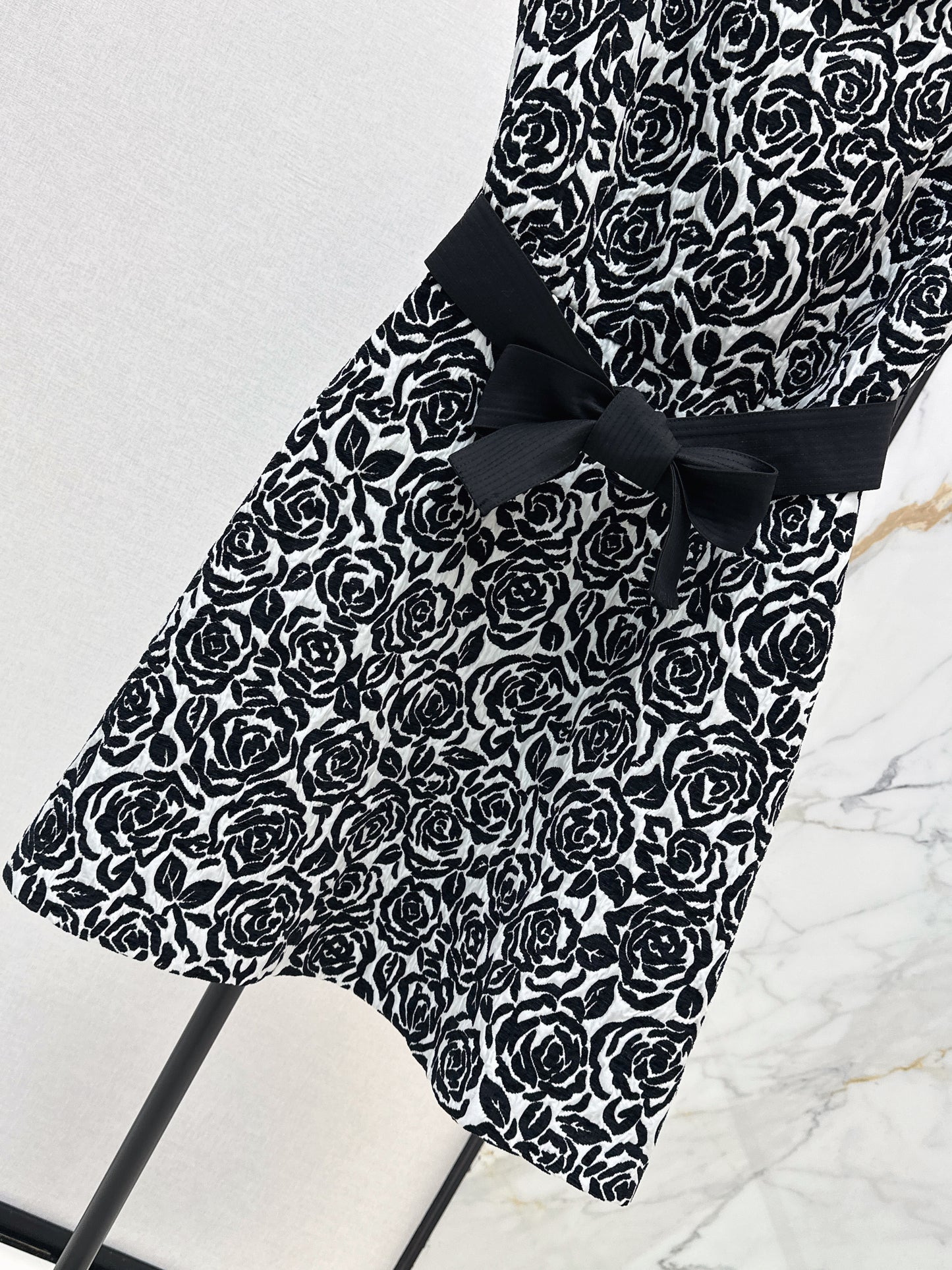 26ss Rose Jacquard Sleeveless Dress