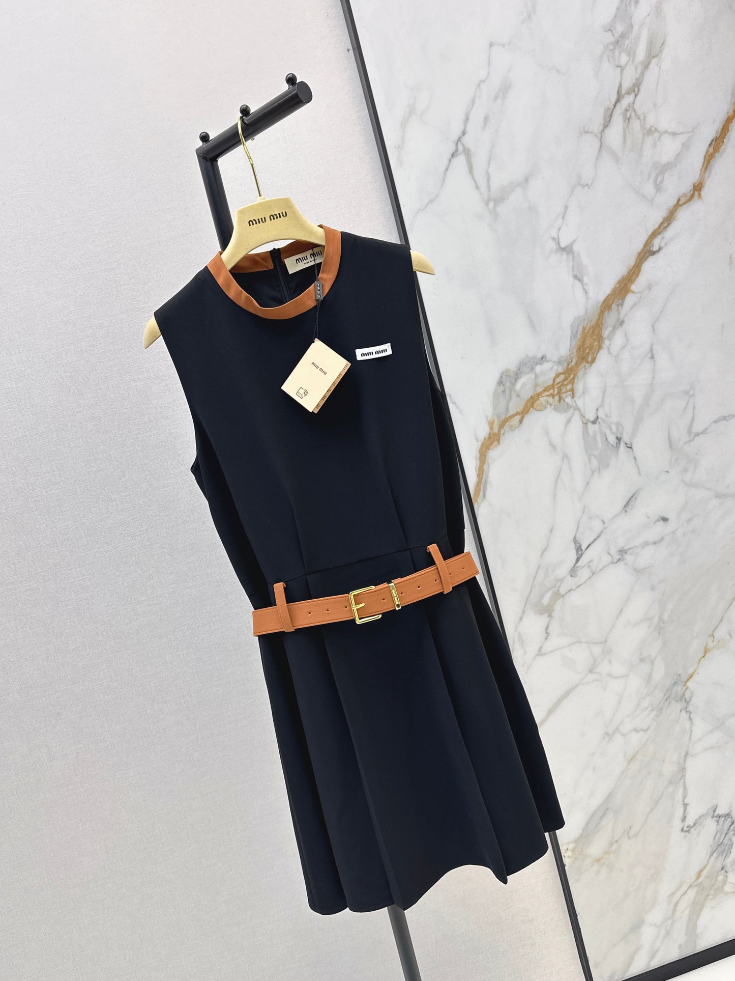 26ss Sleeveless Dress
