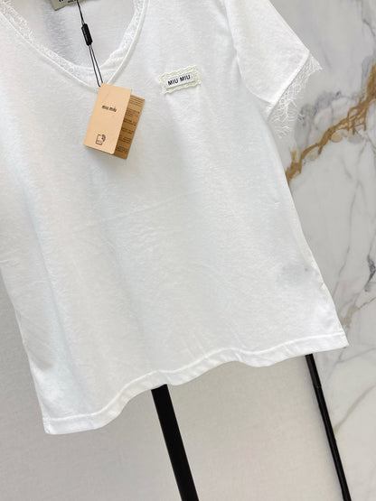26ss Lace-trimmed V-neck T-shirt