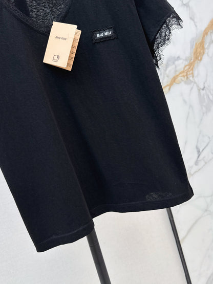 26ss Lace-trimmed V-neck T-shirt