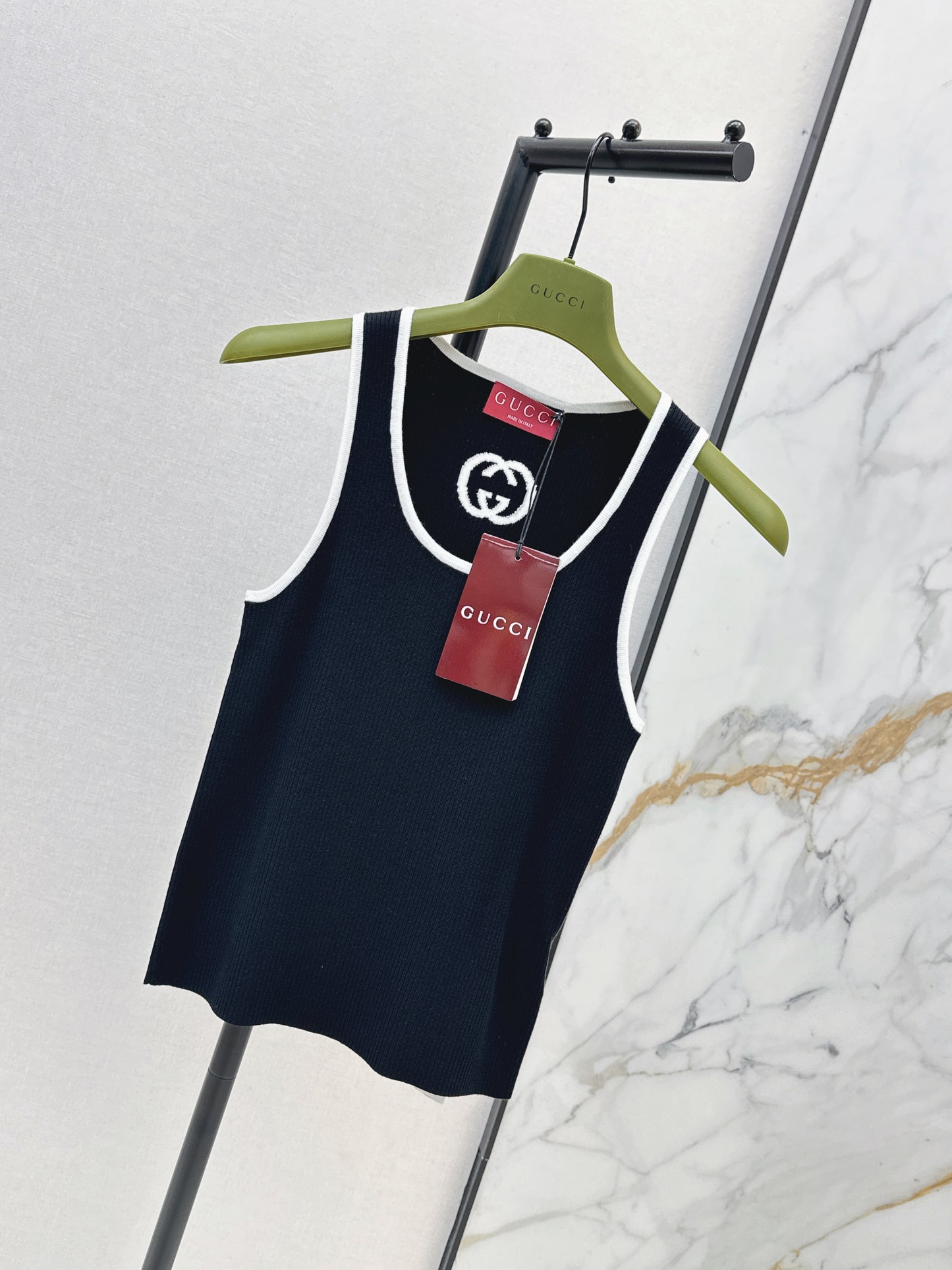26ss Color-blocked trim knit vest