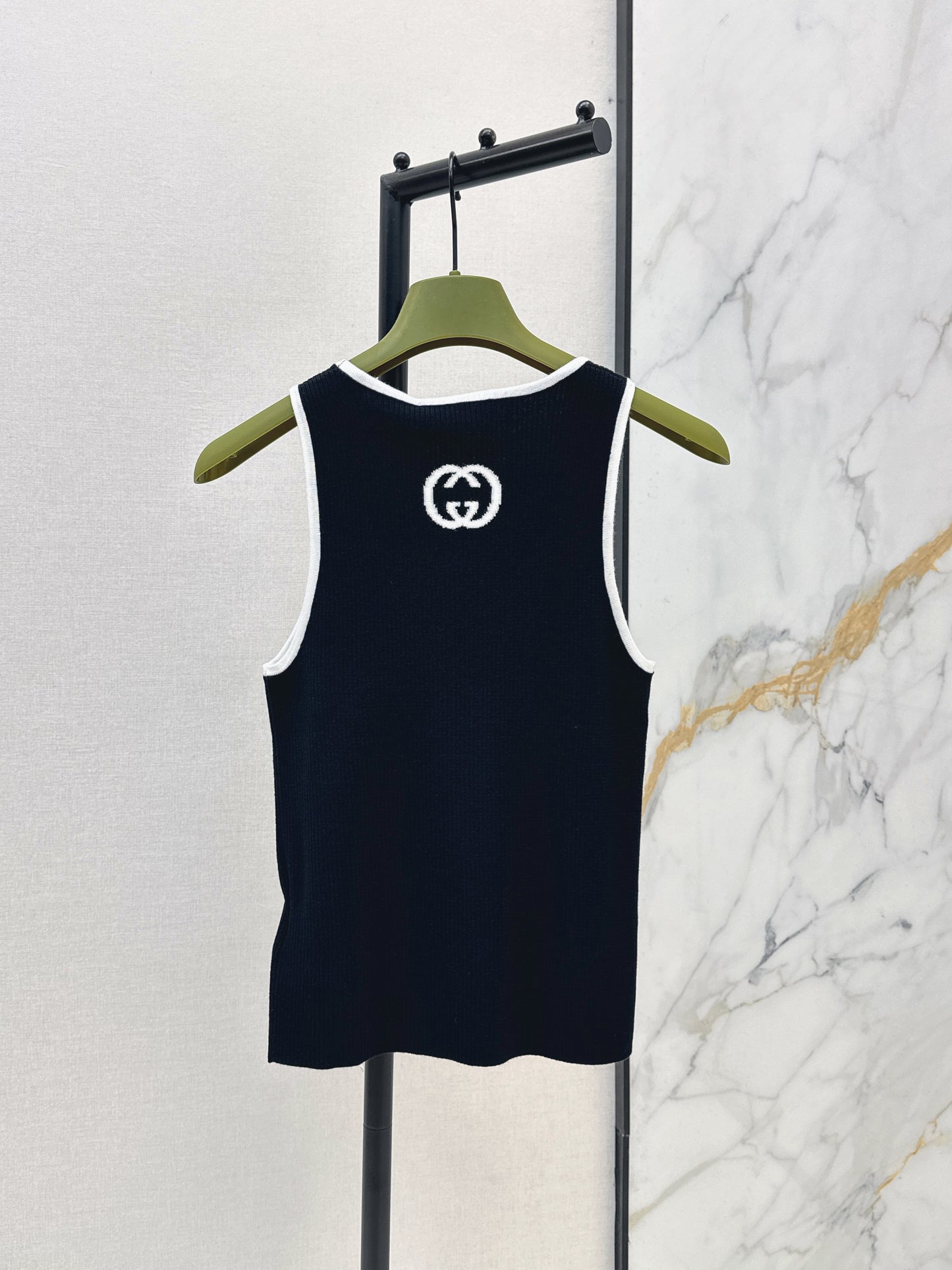26ss Color-blocked trim knit vest