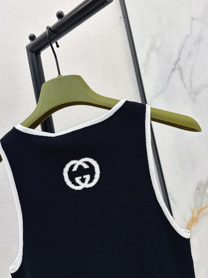 26ss Color-blocked trim knit vest