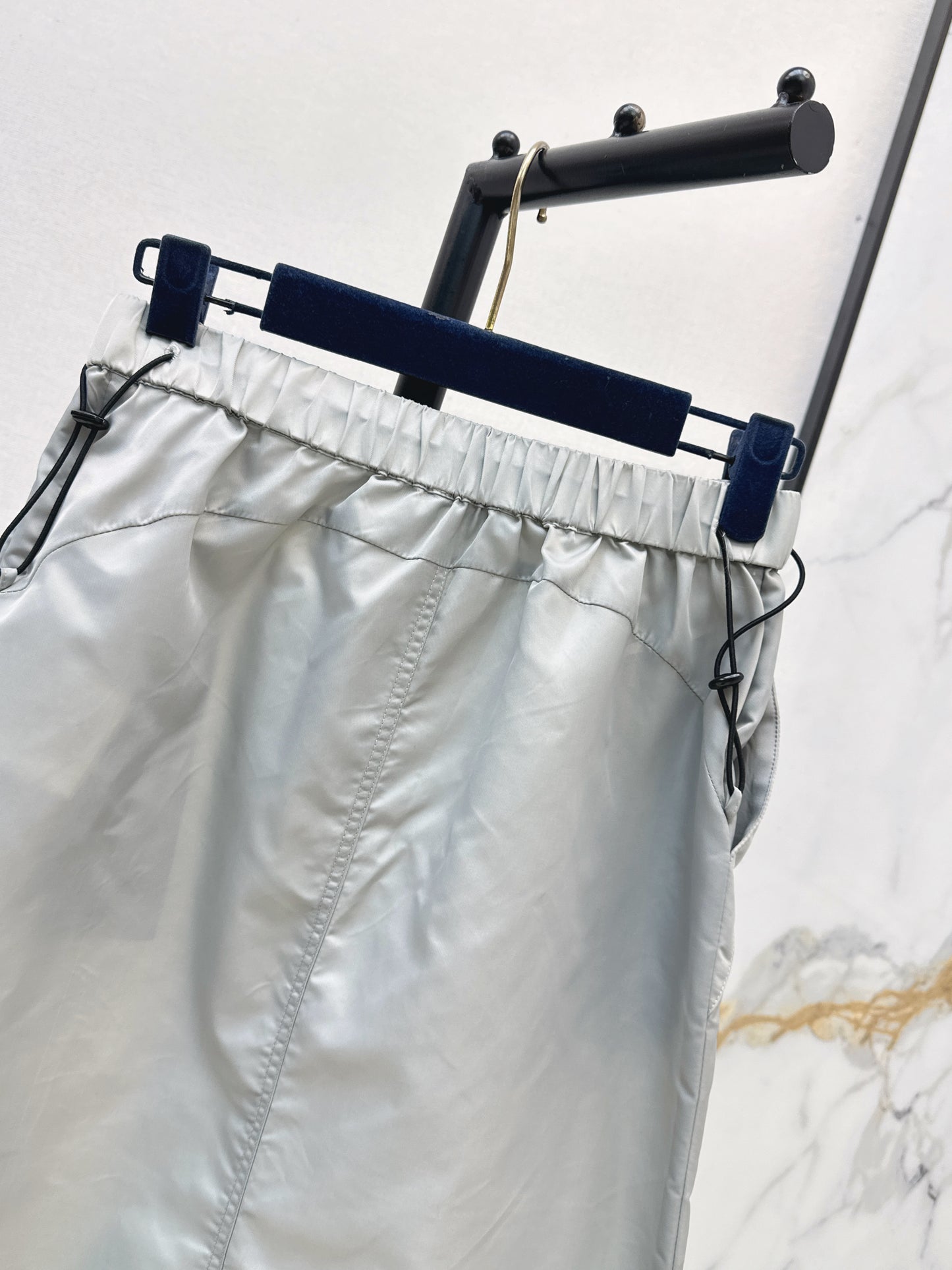 26ss Drawstring cargo skirt