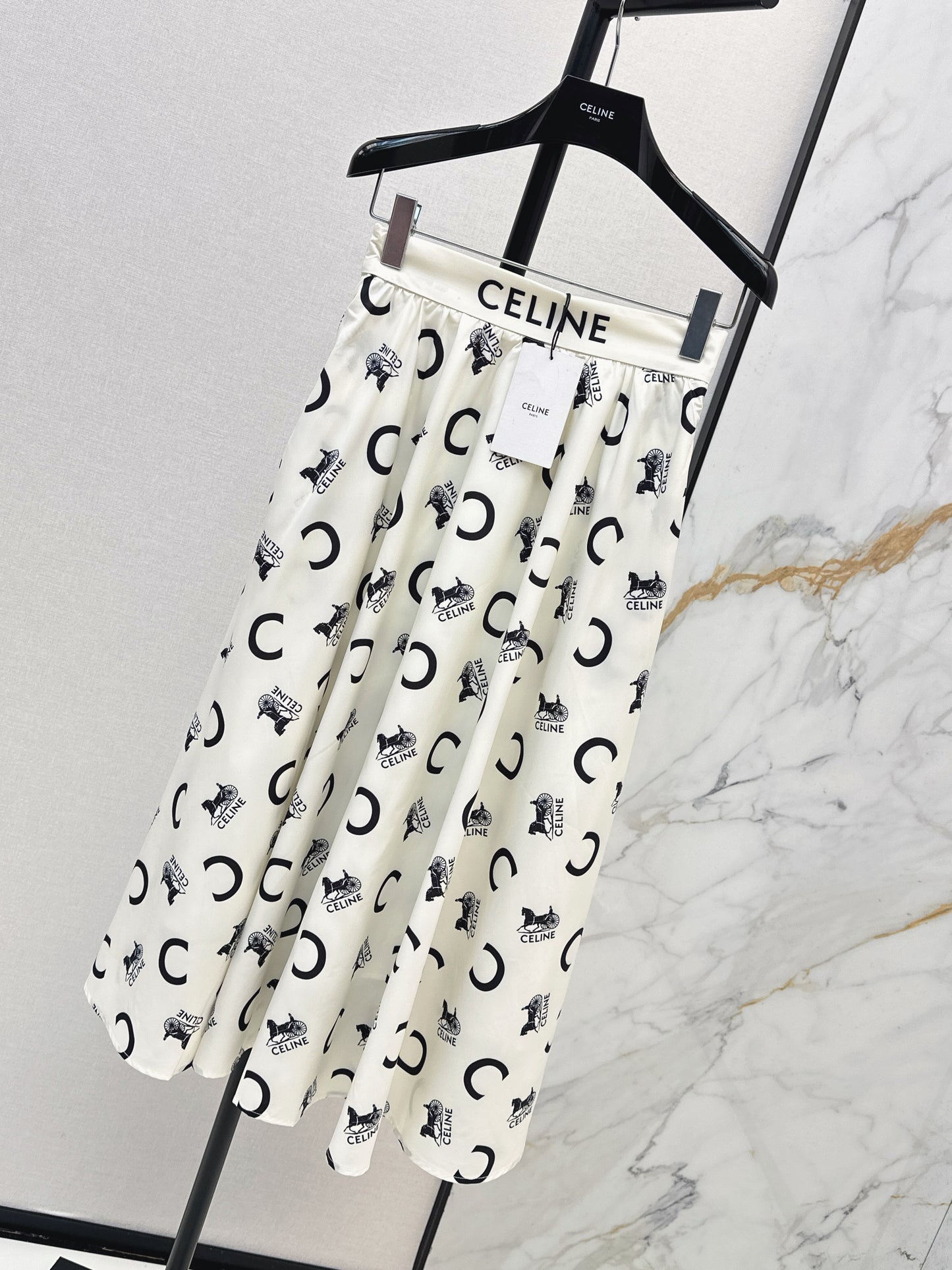 26ss Awn-Shaped High-Waisted Skirt