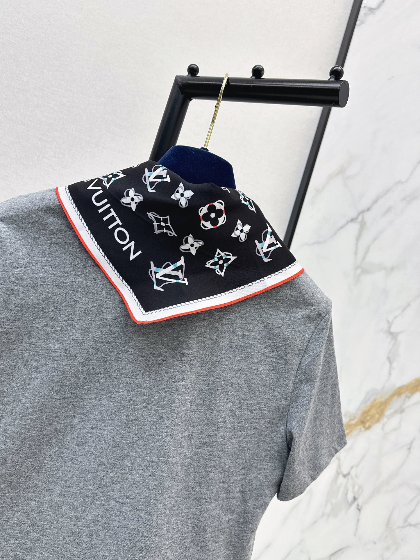 26ss Silk Scarf Short-Sleeve T-Shirt