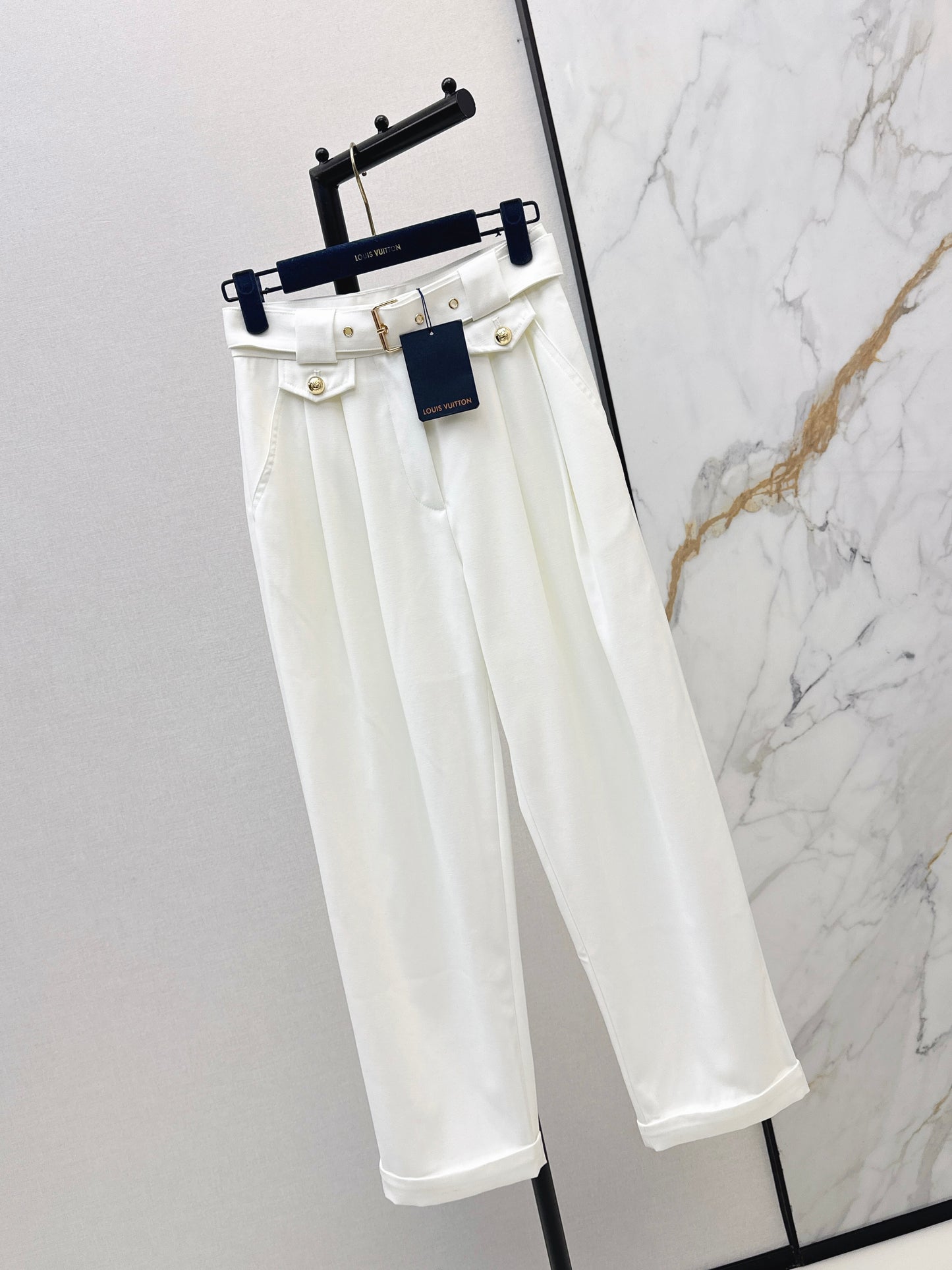26ss White trousers