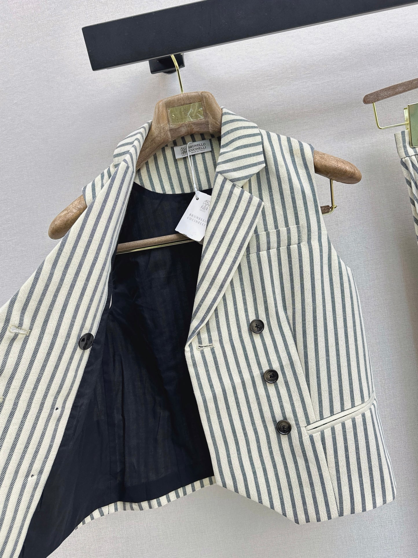26ss Double-breasted vest/pleated skirt
