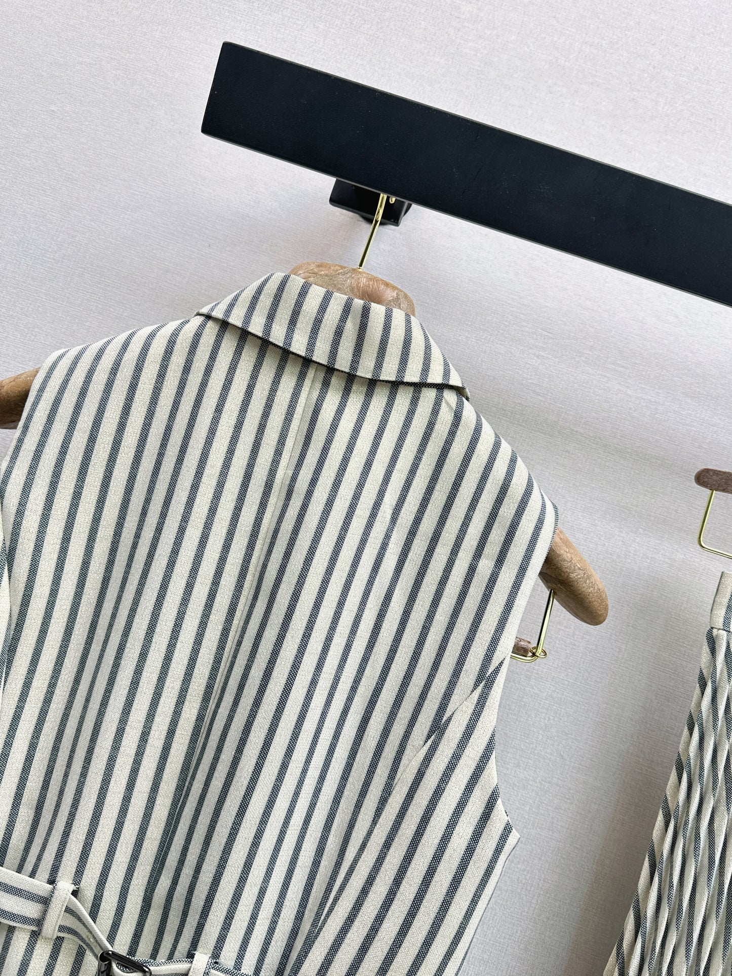 26ss Double-breasted vest/pleated skirt