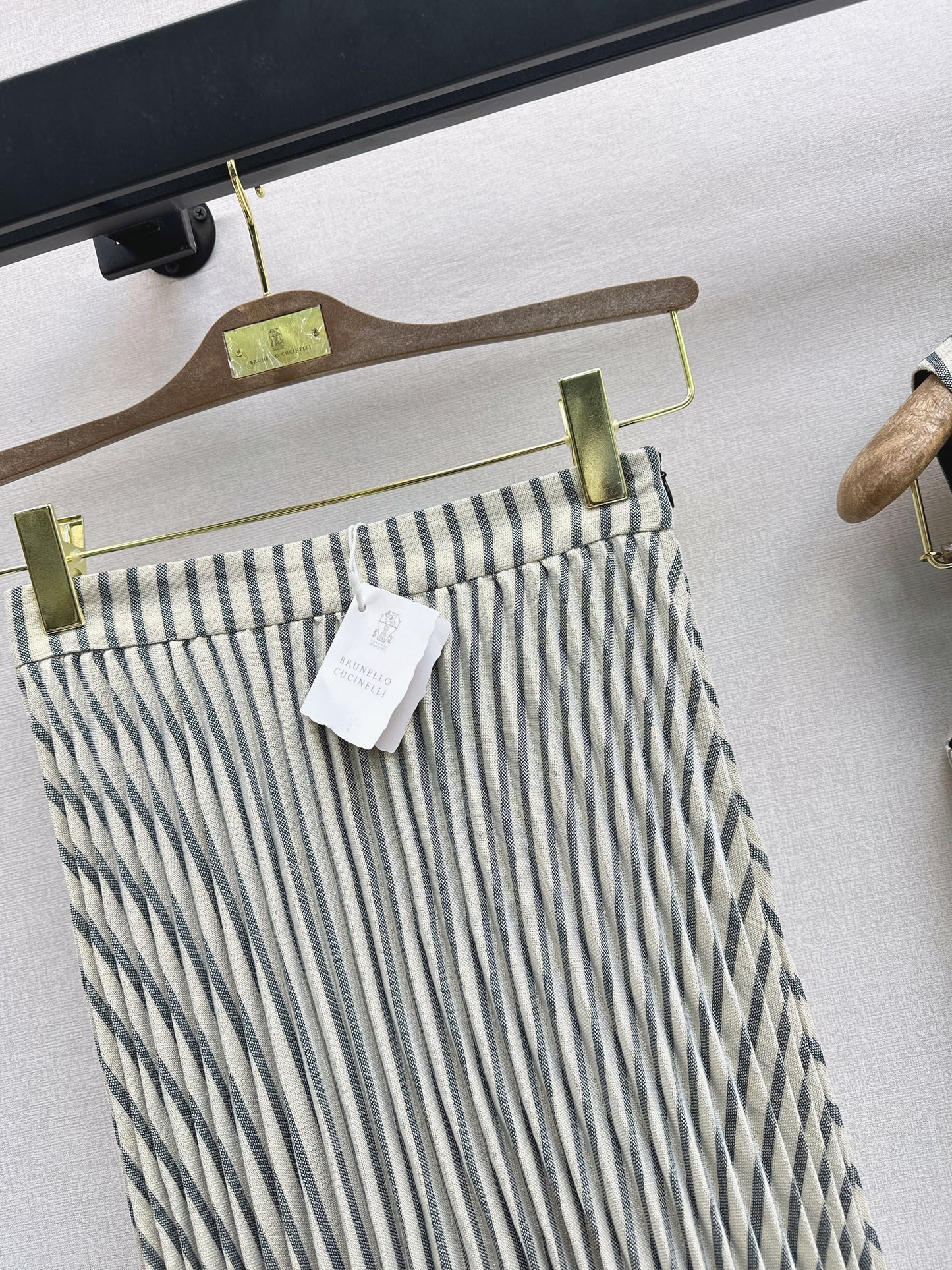 26ss Double-breasted vest/pleated skirt