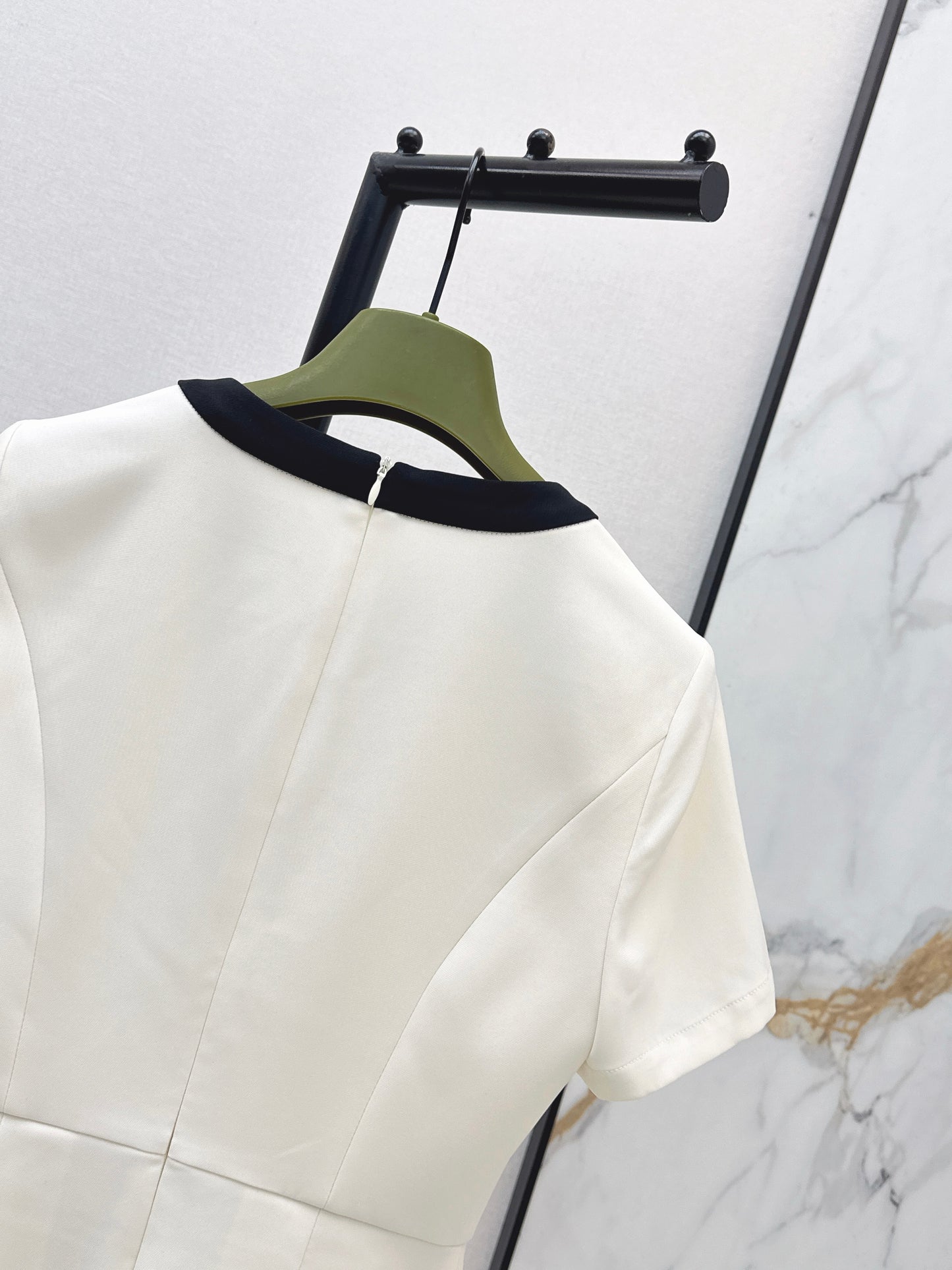 26ss Color-blocked trim dress
